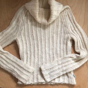 Abercrombie & Fitch handknit turtleneck sweater
